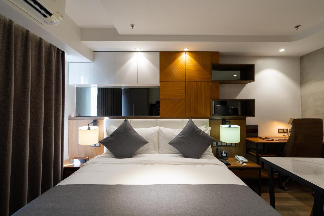 One Euphoria Luxe Hotel Angeles Esterno foto